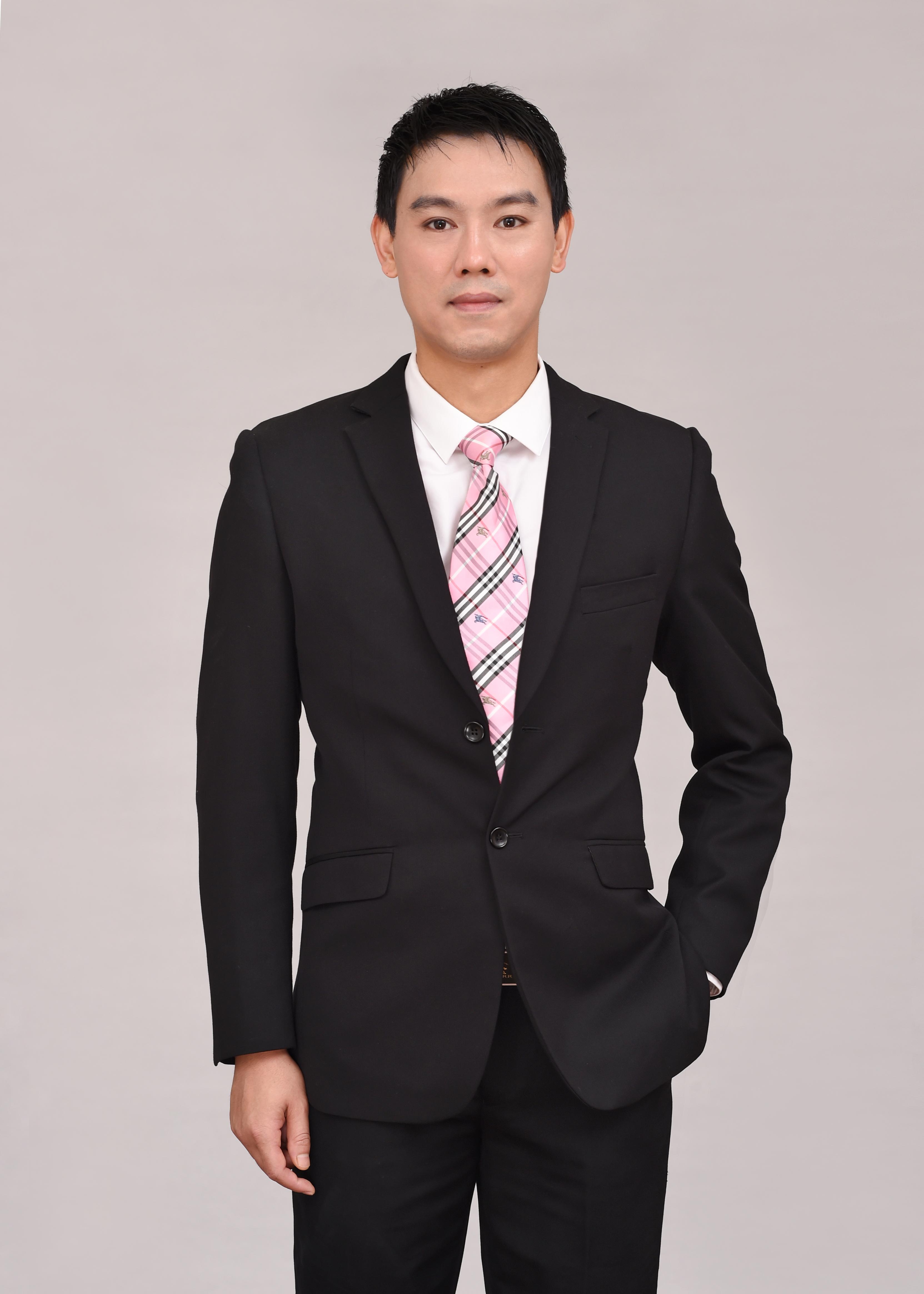 秦予白 项目运营总监